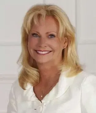 Dr. Julie Thomas, DDS — North Canton, OH dentist